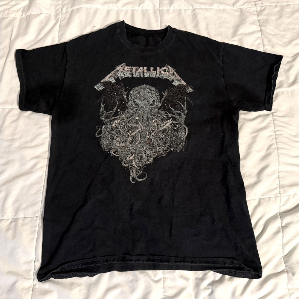 Metallica Call of the KTulu Shirt (M that fits like S)